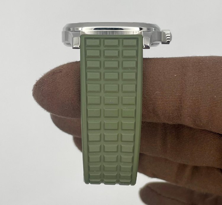 Patek Philippe Aquanaut Ladies Green Diamond Set 5067a-013