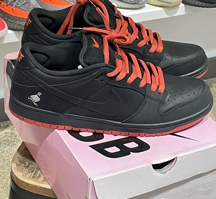 Nike Sb Dunk Low Black Pigeon Autographed