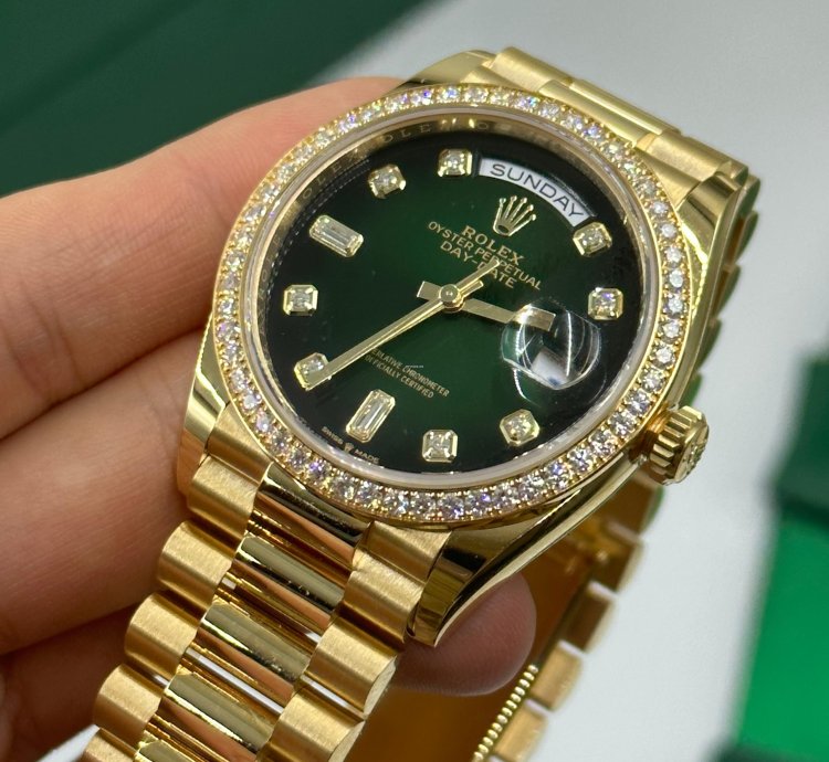 Rolex Day-date 36 128348rbr Green Bezel Ombr Diamond Dial Yellow Gold President Diamond Bezel
