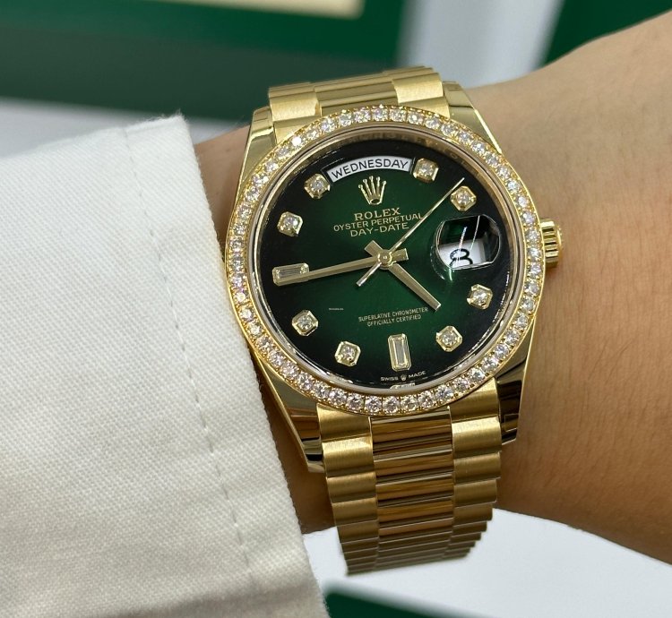 Rolex Day-date 36 128348rbr Green Bezel Ombr Diamond Dial Yellow Gold President Diamond Bezel