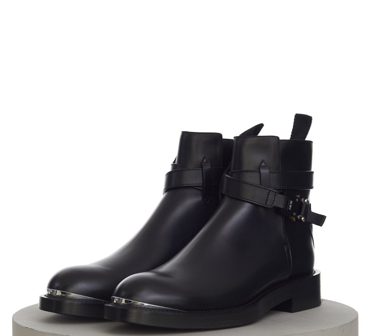 Evidence Ankle Boot In Black Calfskin With Aluminium Buckle