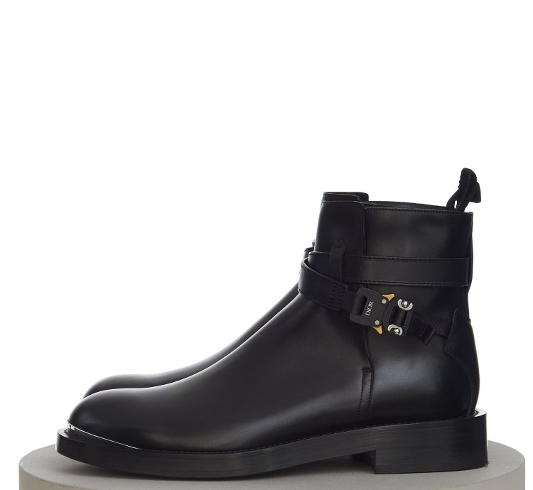 Evidence Ankle Boot In Black Calfskin With Aluminium Buckle