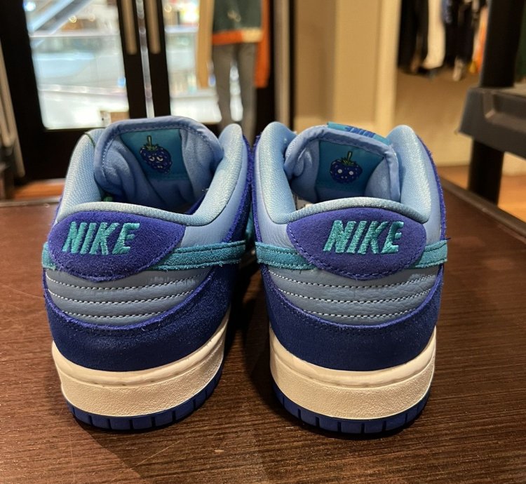 Nike Sb Dunk Low Blue Raspberry
