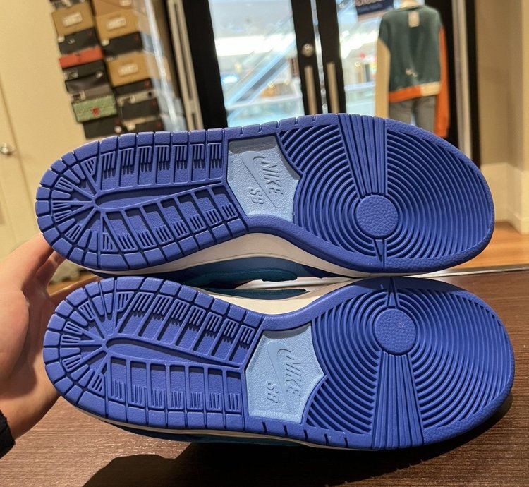 Nike Sb Dunk Low Blue Raspberry