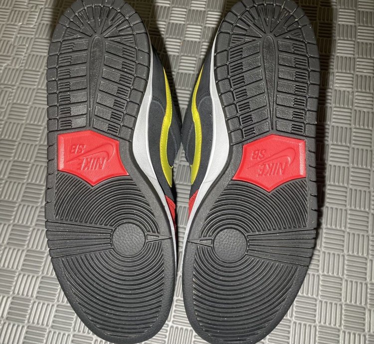 Nike Sb Dunk Low Butthead