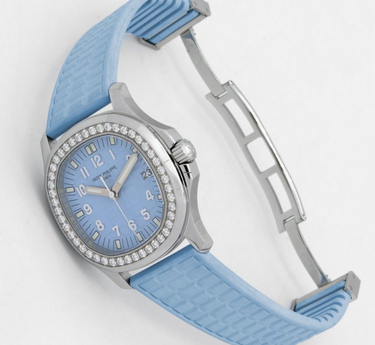 Patek Philippe Aquanaut Luce Blue Ice Unused