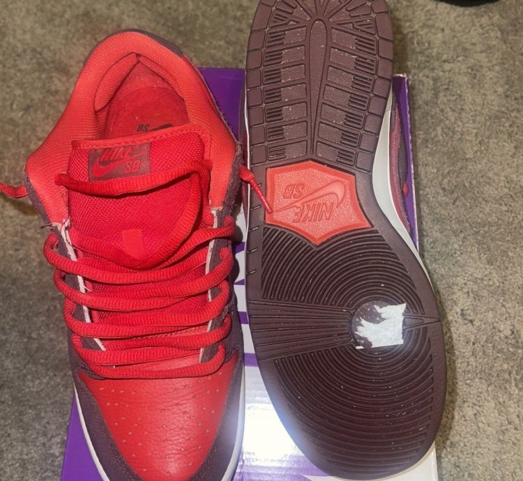 Nike Sb Dunk Low Cherry Pack