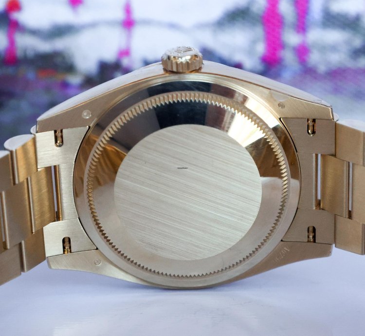 Rolex Day-date 36 18k Yellow Gold 128238 Green Ombre Diamond Dial 2022 Unworn 36mm Full Set