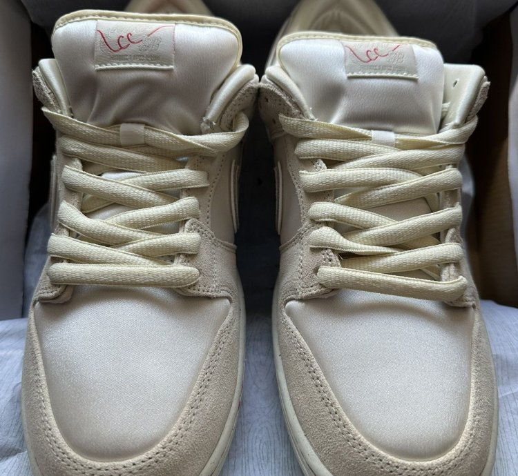Nike Sb Dunk Low City Of Love Light Bone