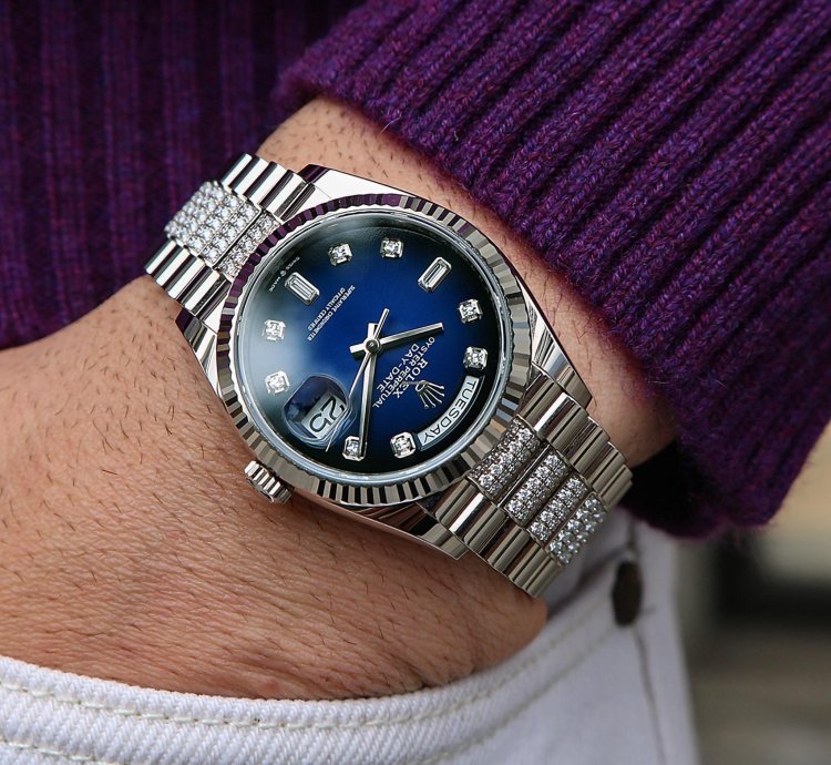 Rolex Day-date 36 18kt Wg Ref 128239 - Diamonds President And Blue Ombr Dial - Full Set 2022