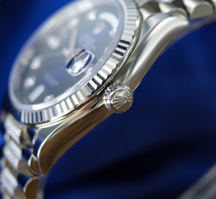 Rolex Day-date 36 18kt Wg Ref 128239 - Diamonds President And Blue Ombr Dial - Full Set 2022