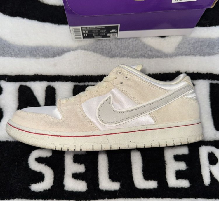 Nike Sb Dunk Low City Of Love Light Bone size 9 5