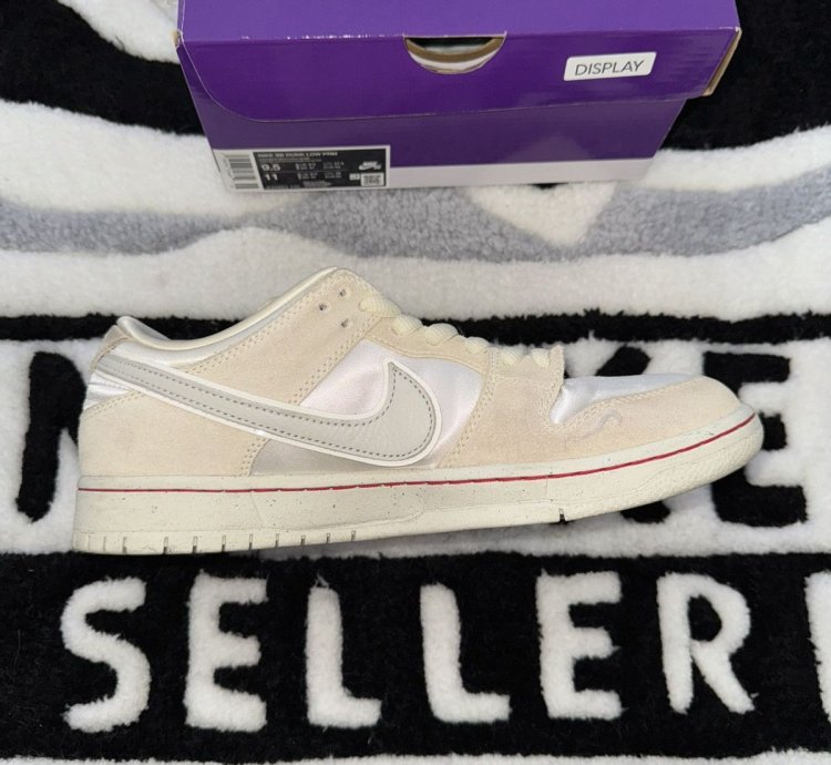 Nike Sb Dunk Low City Of Love Light Bone size 9 5
