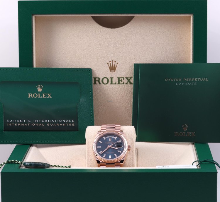 Rolex Day-date 36 2024 Day Date 36 Blue Green Diamond Baguette Rose Gold Everose 128235
