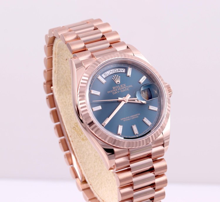 Rolex Day-date 36 2024 Day Date 36 Blue Green Diamond Baguette Rose Gold Everose 128235