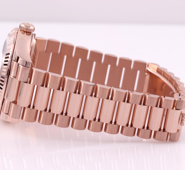 Rolex Day-date 36 2024 Day Date 36 Blue Green Diamond Baguette Rose Gold Everose 128235