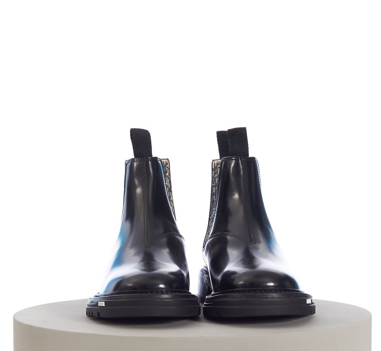 Explorer Ii Oblique Chelsea Boot In Black Polished Calfskin