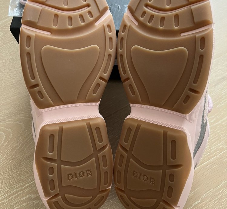 Final Drop - Dior B24 Pale Pink Trainer Sneakers