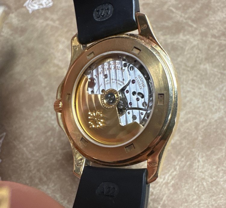 Patek Philippe Aquanaut Original Box And Papers