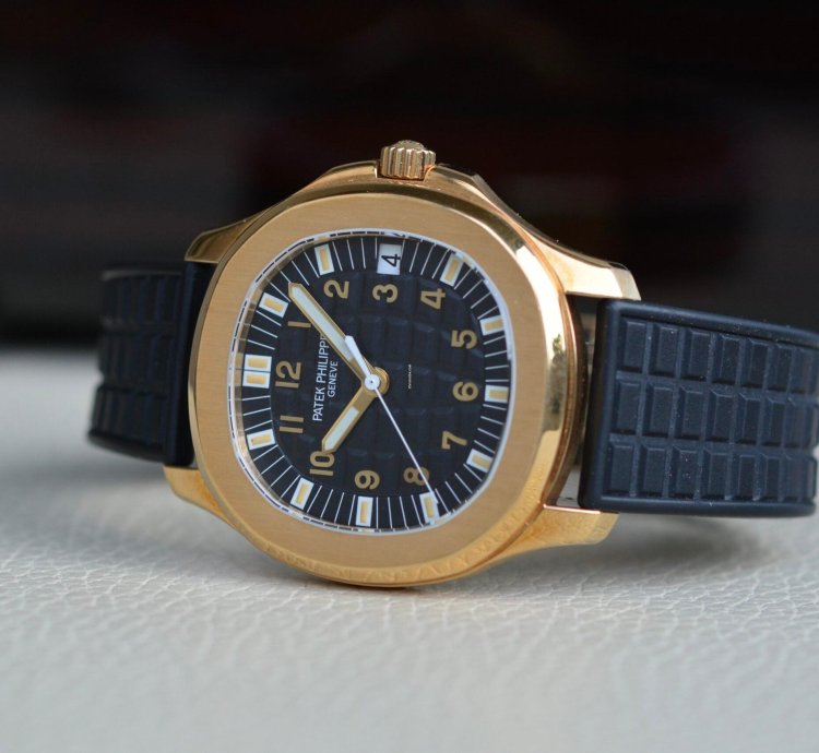Patek Philippe Aquanaut Ref 5065j In Gelbgold Mit Box Und Papieren