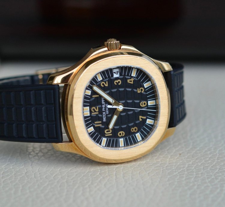Patek Philippe Aquanaut Ref 5065j In Gelbgold Mit Box Und Papieren