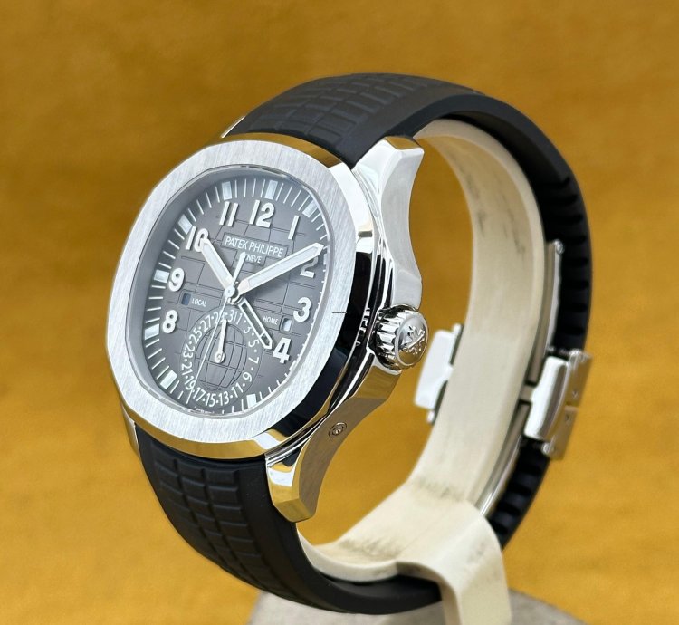 Patek Philippe Aquanaut Ref 5164a-001 Travel Time From 2015 Full Set