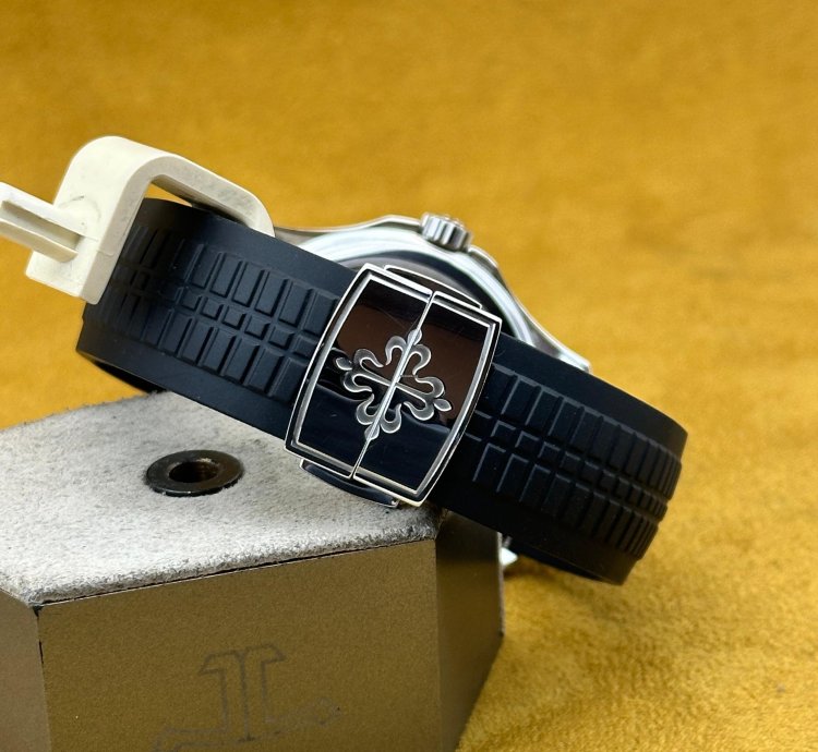 Patek Philippe Aquanaut Ref 5164a-001 Travel Time From 2015 Full Set
