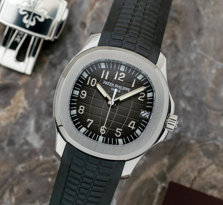 Patek Philippe Aquanaut Ref 5165 Patek Service 2025
