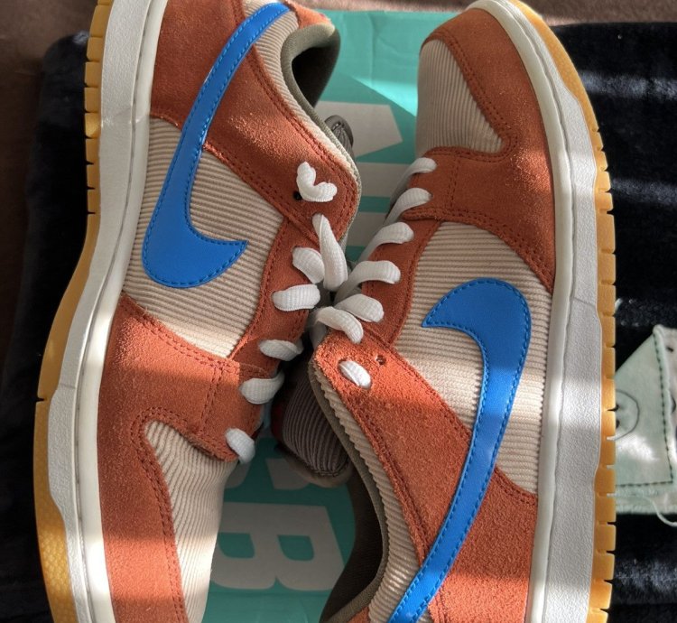 Nike Sb Dunk Low Dusty Peach Corduroy Sz 9