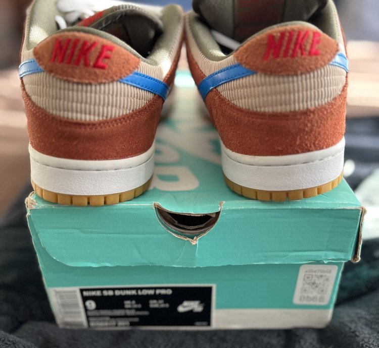 Nike Sb Dunk Low Dusty Peach Corduroy Sz 9
