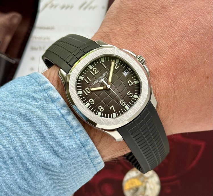 Patek Philippe Aquanaut Ref 5167 2008 Box And Extract Mint