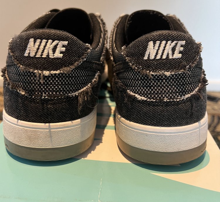 Nike Sb Dunk Low Elite Medicom Bearbrick