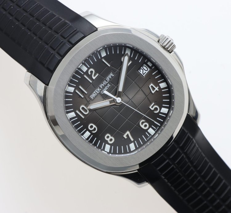 Patek Philippe Aquanaut Ref 5167a-001 Full Set Excellent Conditions Year 2020