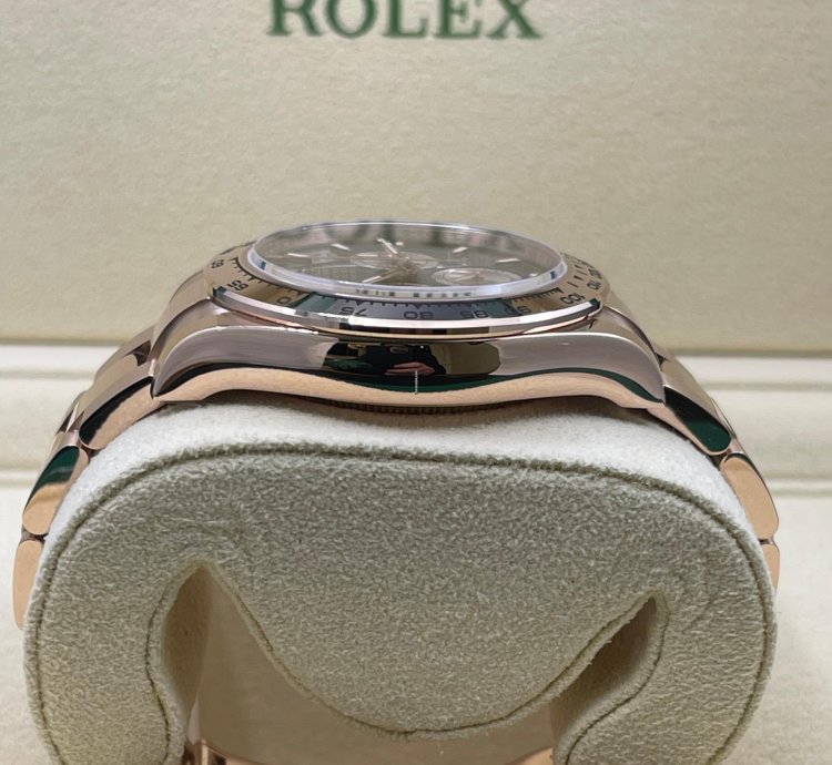 Rolex Daytona 126505 Rose Gold 18kt Black Sundust Dial New Unworn 2024 Full Set