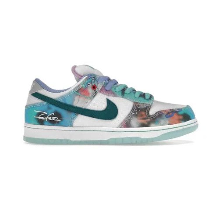 Nike Sb Dunk Low Futura Laboratories Bleached Aqua