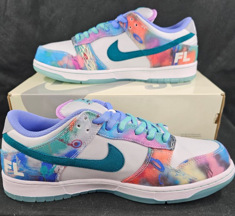 Nike Sb Dunk Low Futura Laboratories Bleached Aqua New