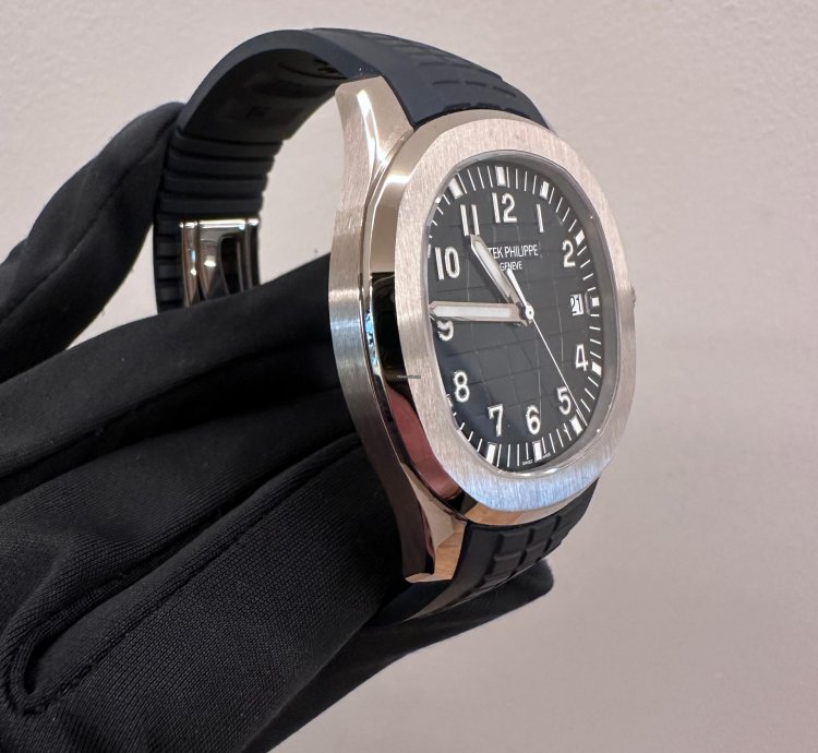 Patek Philippe Aquanaut Ref 5168g-001