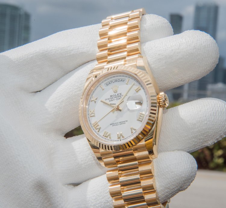 Rolex Day-date 36 36mm 2022 White Roman Dial