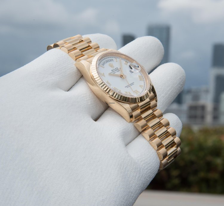 Rolex Day-date 36 36mm 2022 White Roman Dial