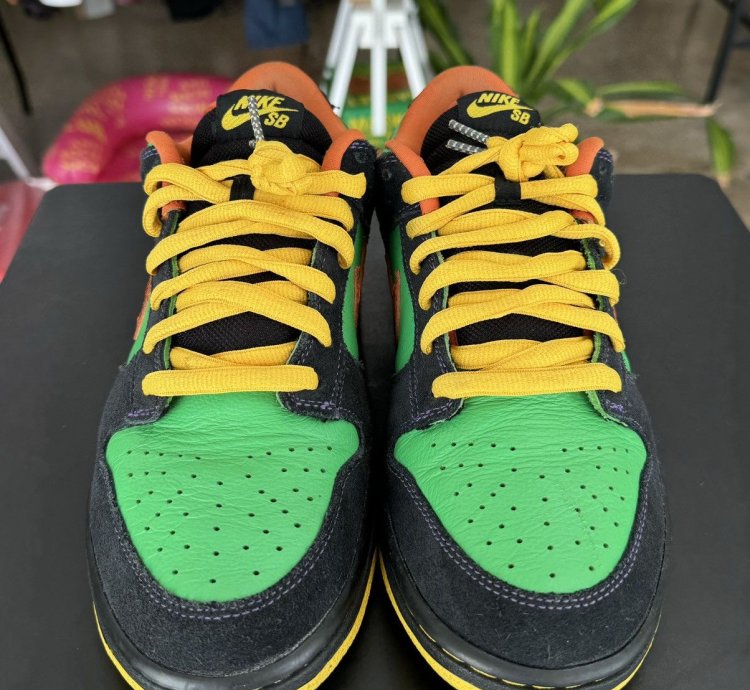 Nike Sb Dunk Low Green Spark Hoop Orange Sz 9