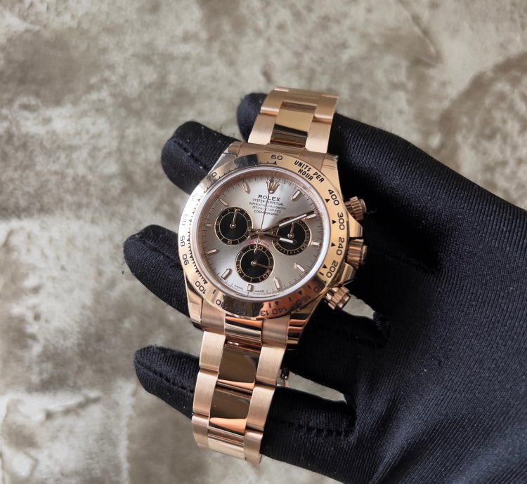 Rolex Daytona 126505 Sundust Dial New 2024