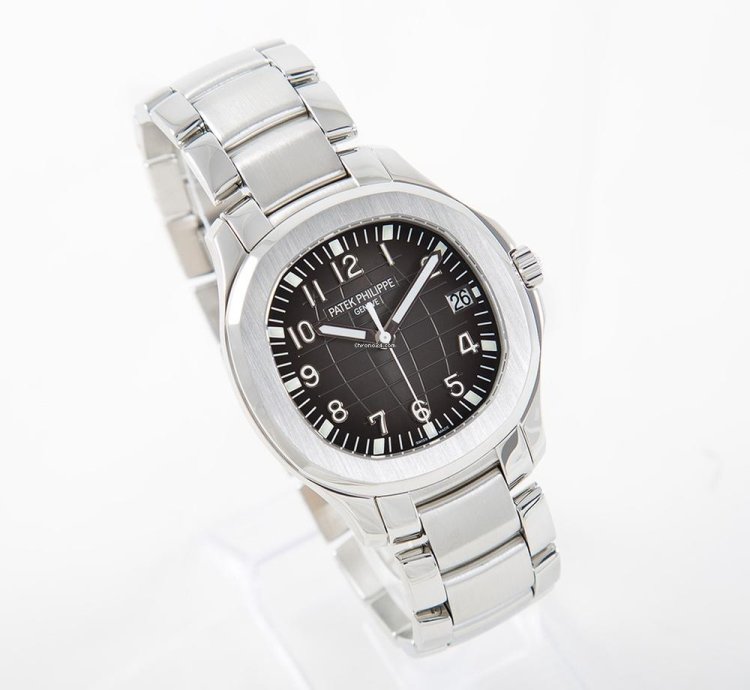 Patek Philippe Aquanaut Serviced 01 2020 Perfect Condition 1st Hand Watch Box Papers
