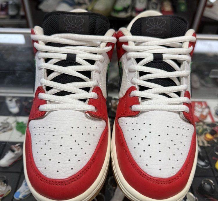 Nike Sb Dunk Low Habibi Frame Skate