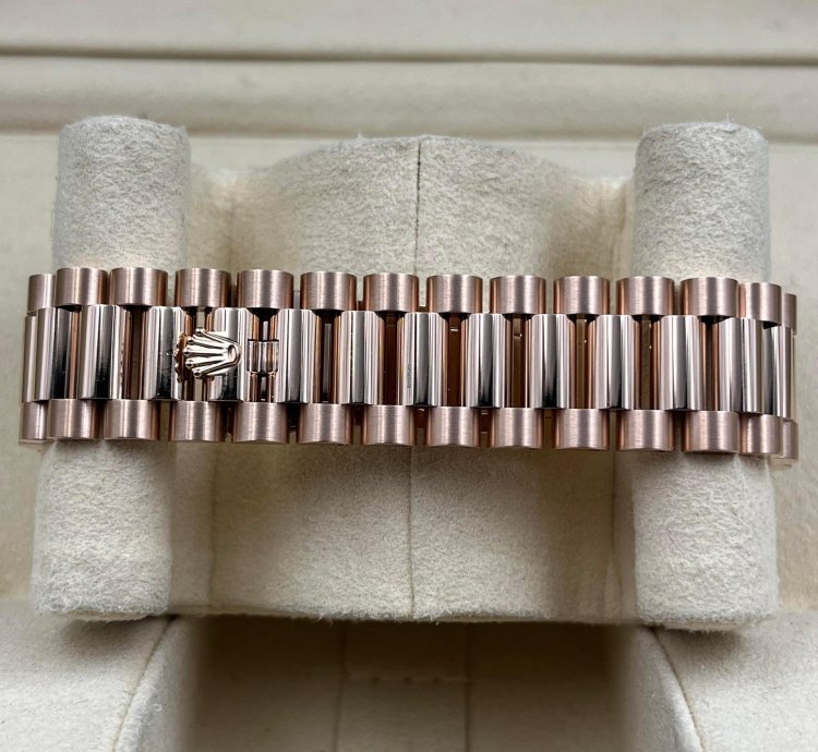 Rolex Day-date 36 36mm Chocolate Diamond Dial Rose Gold Bracelet 128235a Unworn 2023