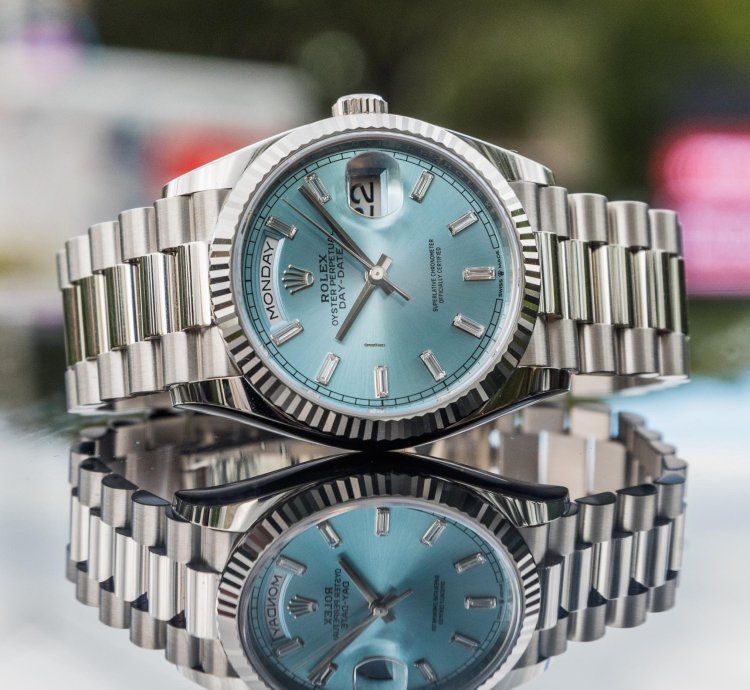 Rolex Day-date 36 36mm Dial Day-date - Ice Blue Diamond Baguette
