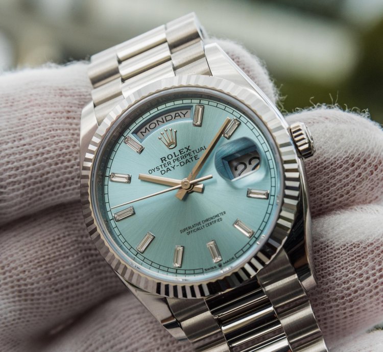Rolex Day-date 36 36mm Dial Day-date - Ice Blue Diamond Baguette