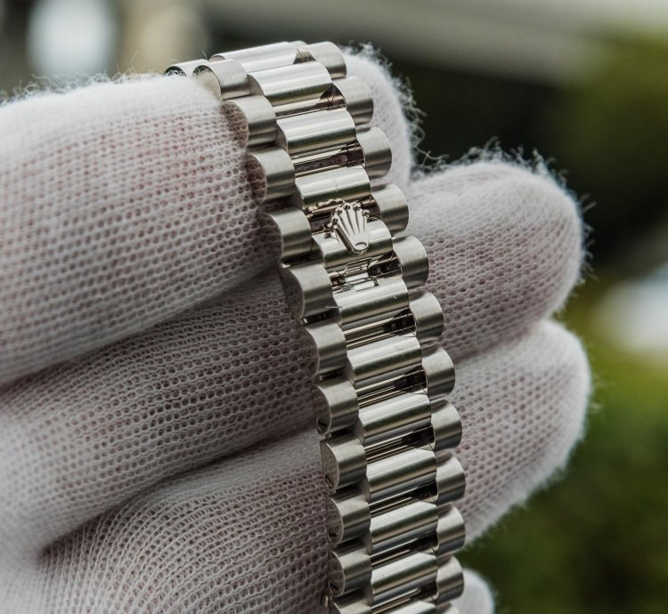 Rolex Day-date 36 36mm Dial Day-date - Ice Blue Diamond Baguette