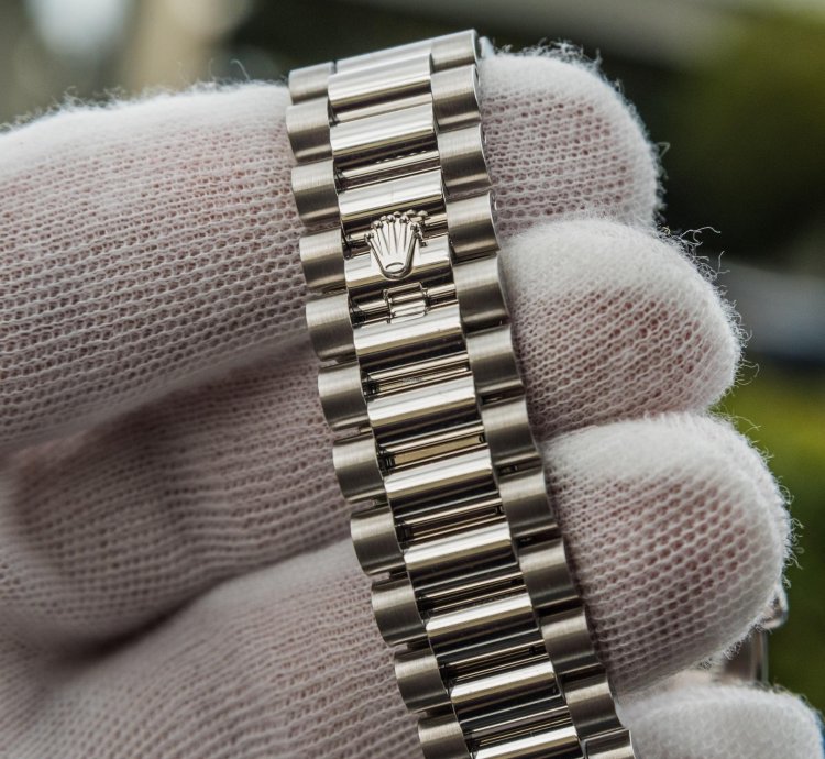 Rolex Day-date 36 36mm Dial Day-date - Ice Blue Diamond Baguette