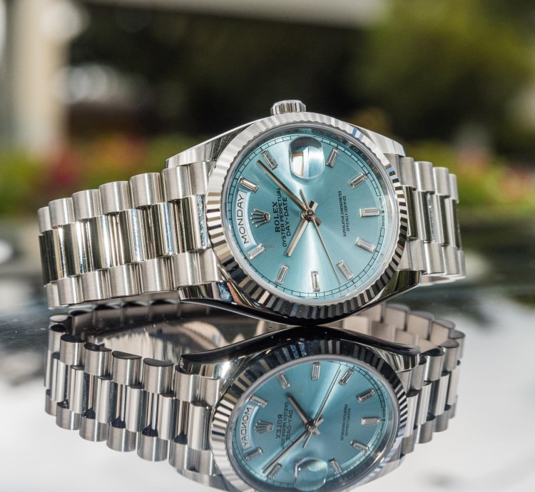 Rolex Day-date 36 36mm Dial Day-date - Ice Blue Diamond Baguette
