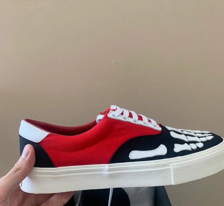 Low Top Skeleton Sneaker In Black Red